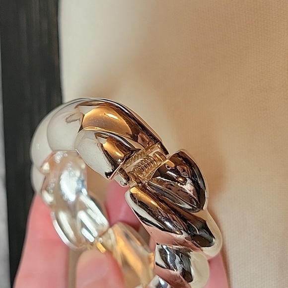 Silver Tone Hinge Bracelet - Picture 2 of 4